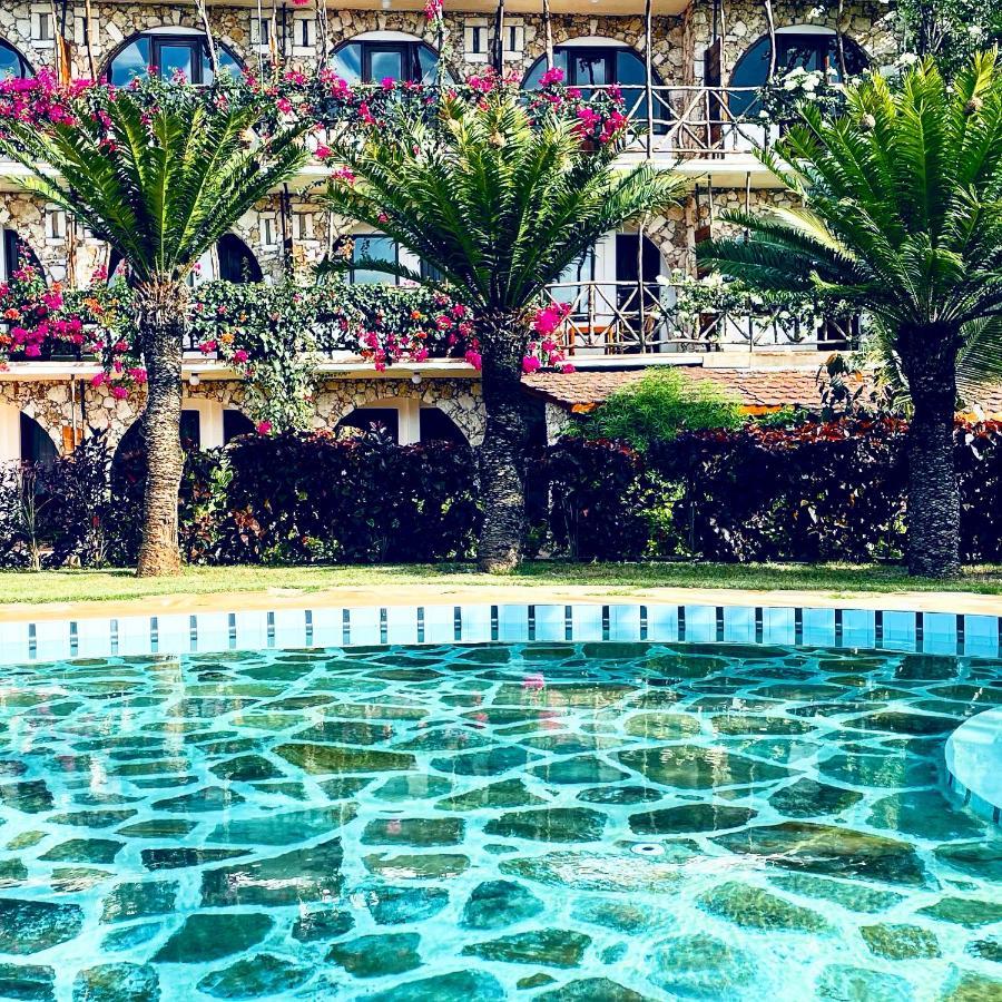 Palumboreef Beach Resort ウロア エクステリア 写真