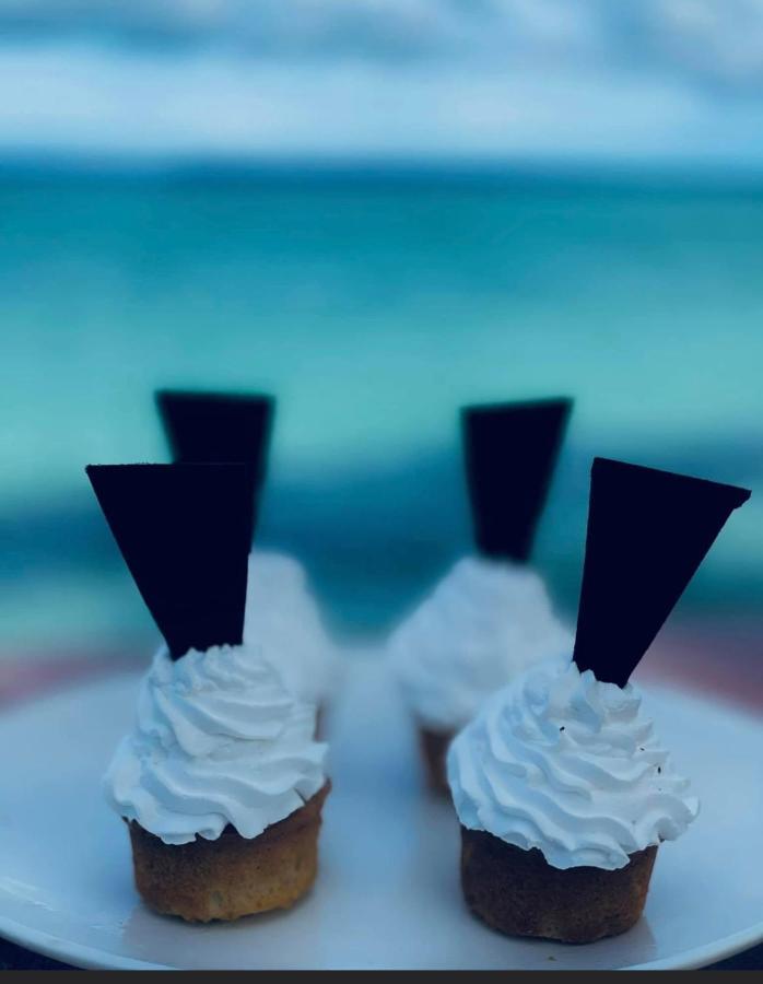 Palumboreef Beach Resort ウロア エクステリア 写真