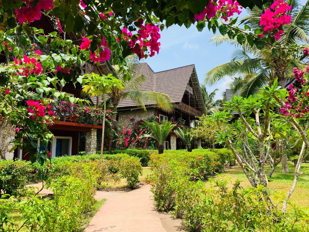 Palumboreef Beach Resort ウロア エクステリア 写真