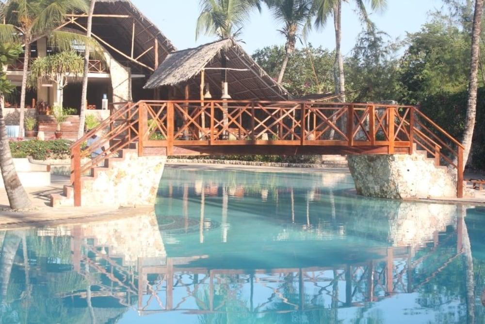 Palumboreef Beach Resort ウロア エクステリア 写真