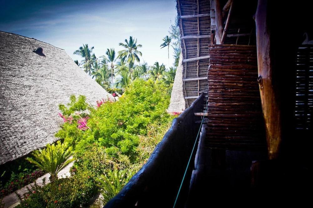 Palumboreef Beach Resort ウロア エクステリア 写真